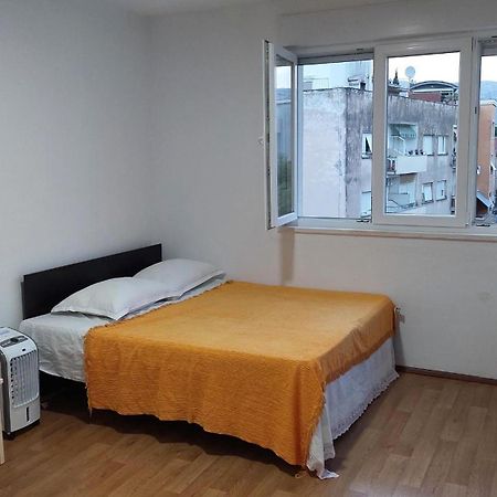 Room With Private Toilet And Terrace In City Center In Shared Apartment スプリト エクステリア 写真