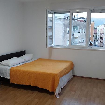 Room With Private Toilet And Terrace In City Center In Shared Apartment スプリト エクステリア 写真
