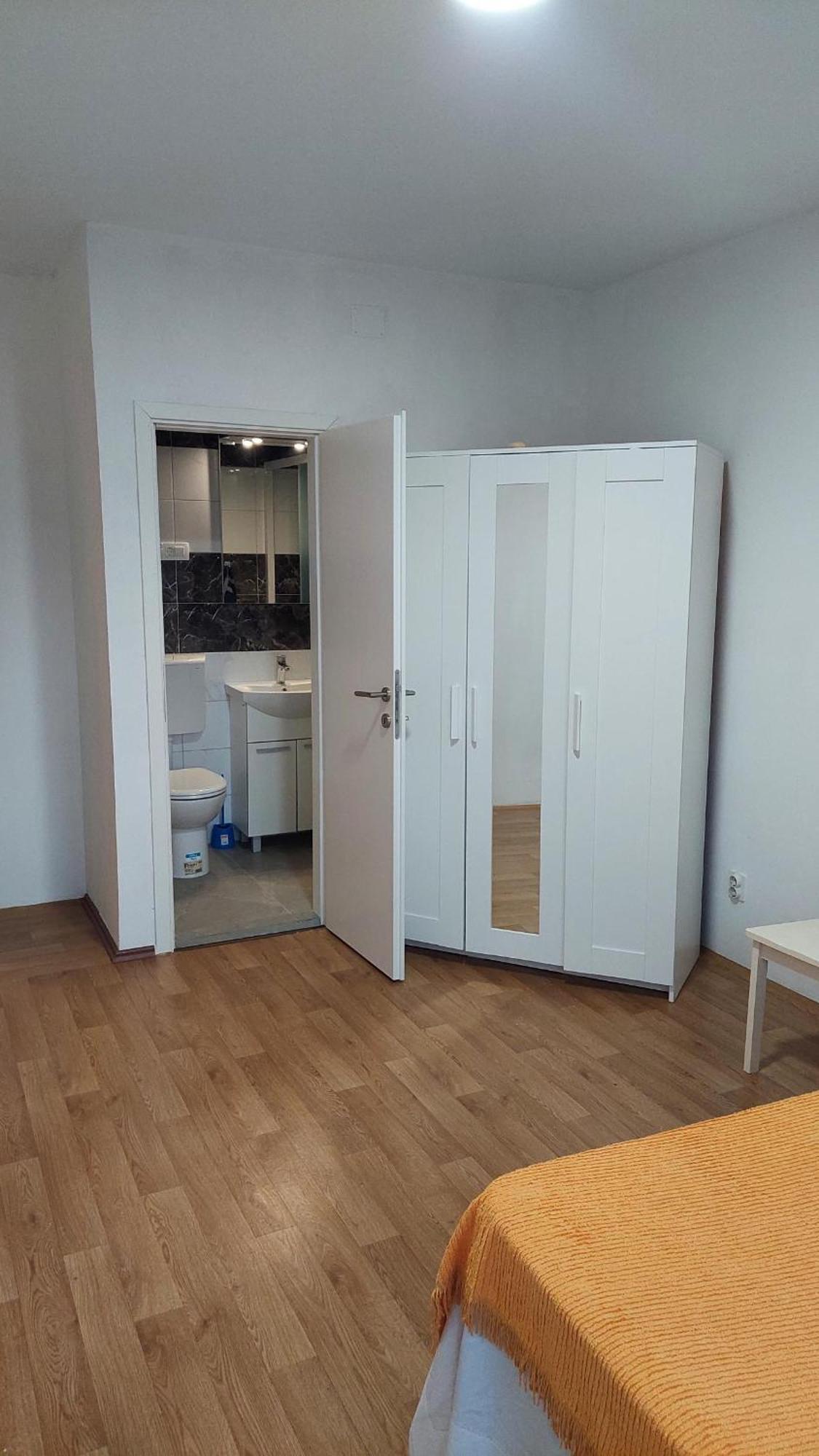 Room With Private Toilet And Terrace In City Center In Shared Apartment スプリト エクステリア 写真