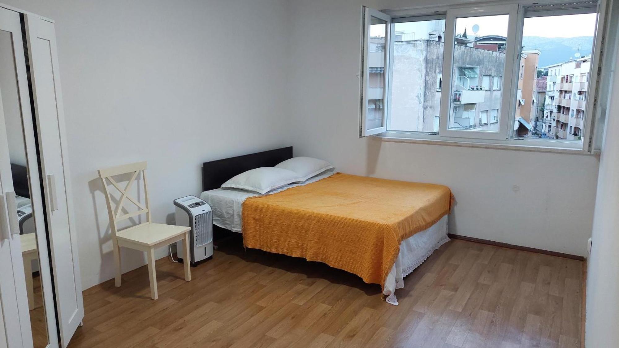 Room With Private Toilet And Terrace In City Center In Shared Apartment スプリト エクステリア 写真